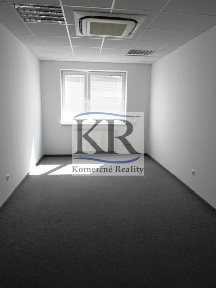Kancelársky priestor, Mikovíniho ulica, 17,2m2, 177,74,-EUR + el.