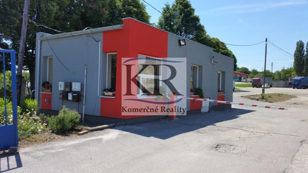 Voľné spevnené plochy v uzavretom areály, Nitra