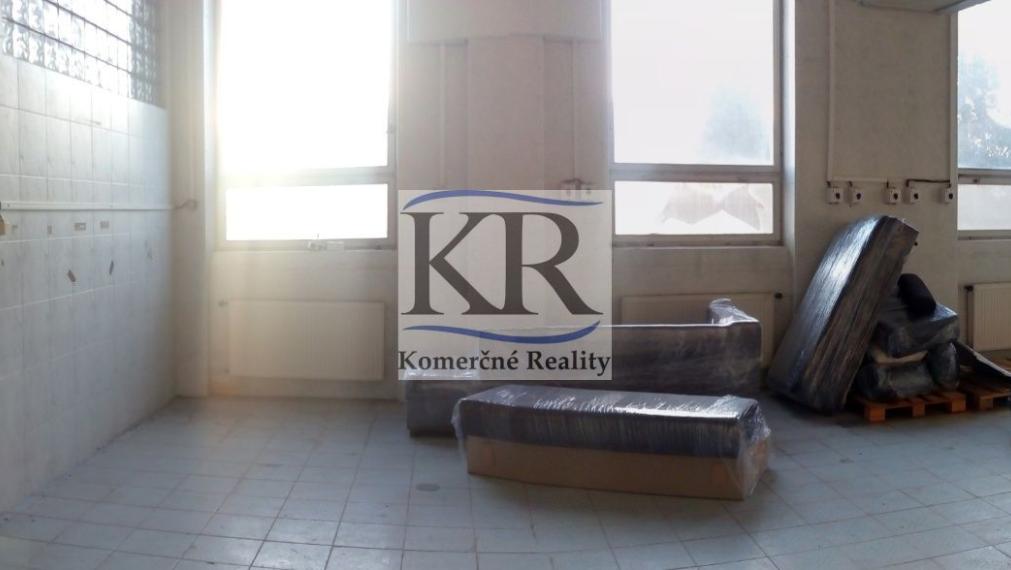335 m2 - Sklad na PRENÁJOM, Nové Mesto n. Váhom