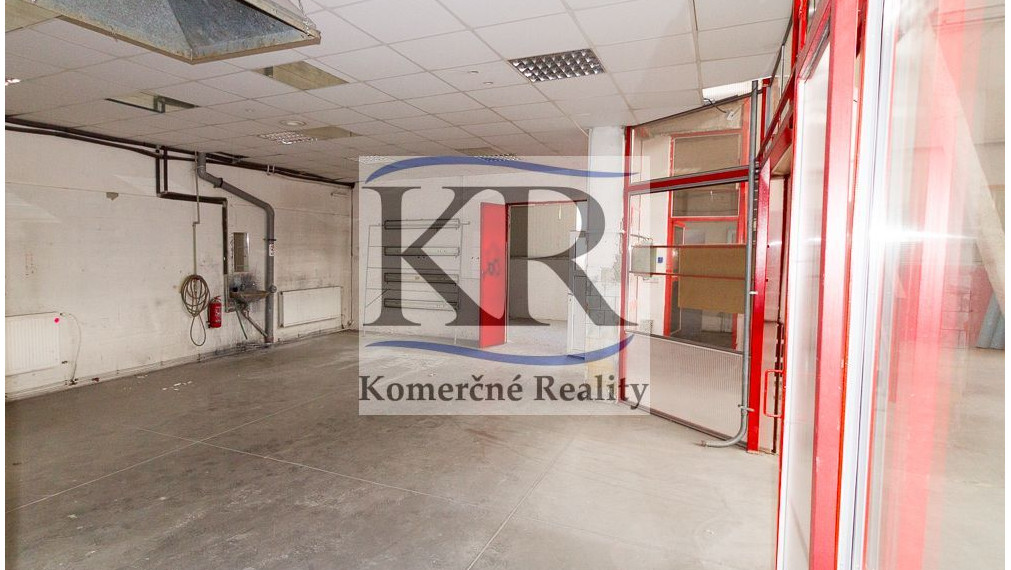 Skladové, výrobné a administratívne priestory na predaj, 6.754m2, Trnava