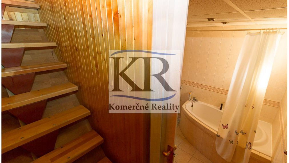 Ubytovanie pre pracujúcich / robotníkov, 90m2, 150,-EUR/osoba/mesačne vrátane en., Suchá nad Parnou