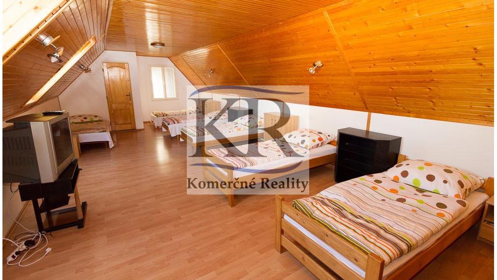 Ubytovanie pre pracujúcich / robotníkov, 90m2, 150,-EUR/osoba/mesačne vrátane en., Suchá nad Parnou