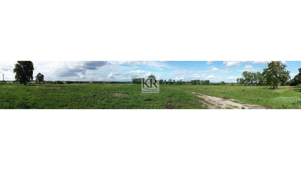 skladové priestory, 10 km od Trenčína