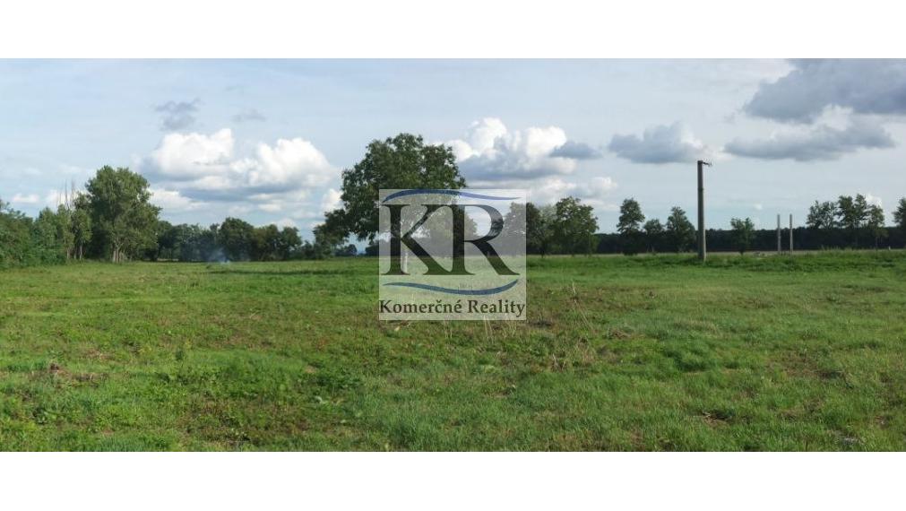 skladové priestory, 10 km od Trenčína