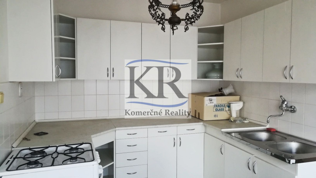 Na predaj predaj výrobno-skladový objekt v Ilave