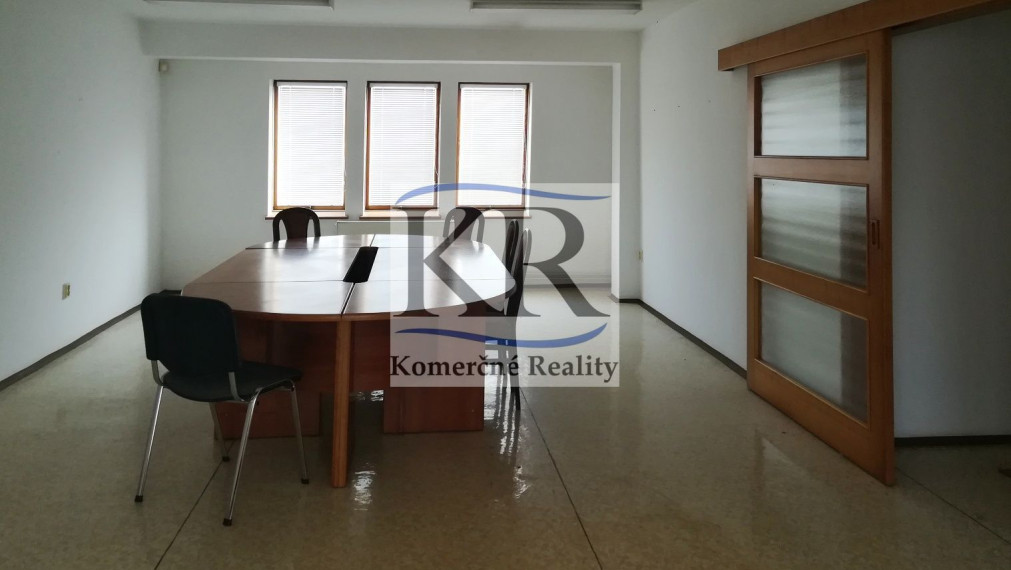 Na predaj predaj výrobno-skladový objekt v Ilave