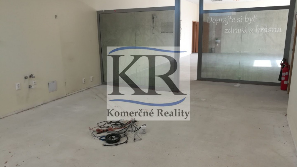 Obchodné priestory Starohájska Trnava, 157m2, 10,-EUR m2+ náklady na energie