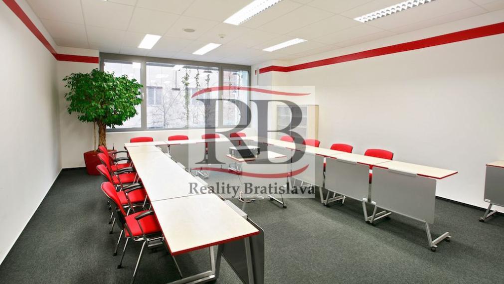 Exkluzívny administratívny priestor s terasou v centre, Mickiewiczova, Bratislava I, 148,47m2