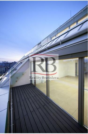 Exkluzívny administratívny priestor s terasou v centre, Mickiewiczova, Bratislava I, 148,47m2