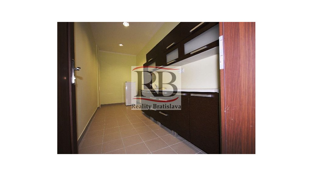 Kancelarie na prenájom, Drevárska, Pezinok