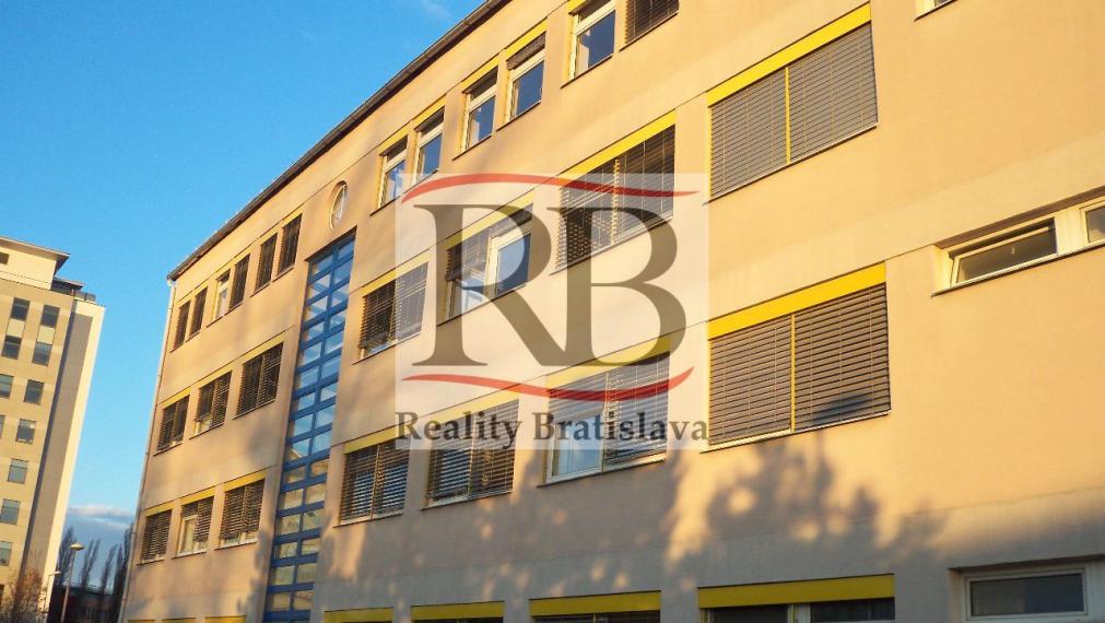 Kancelárie na prenájom - 34m2, Mlynské Nivy, Bratislava II