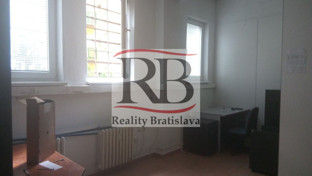 Obchodný priestor na prenájom, Krížna - Bratislava I