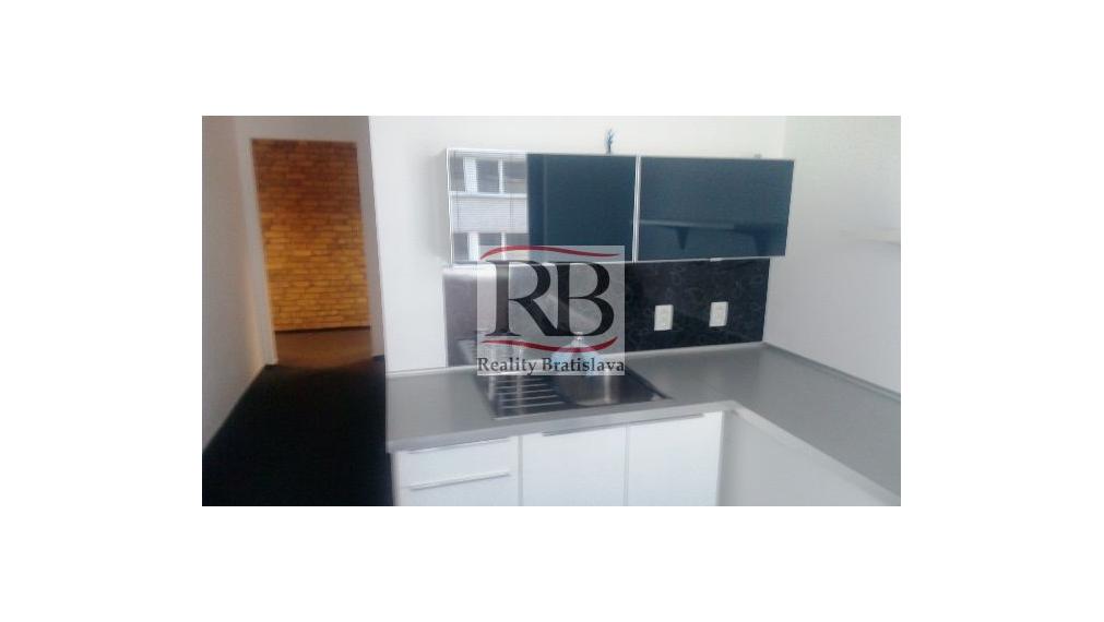 Kancelárie na prenájom, Svätoplukova - Ružinov