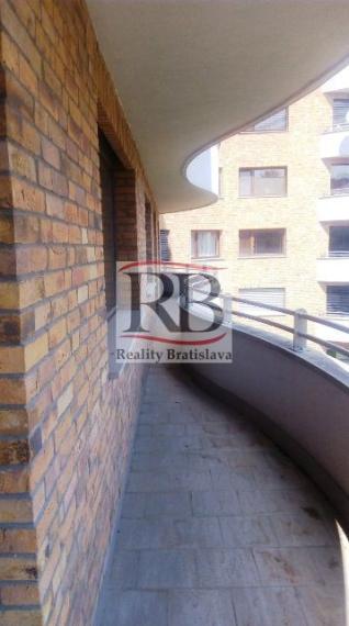 Kancelárie na prenájom, Svätoplukova - Ružinov