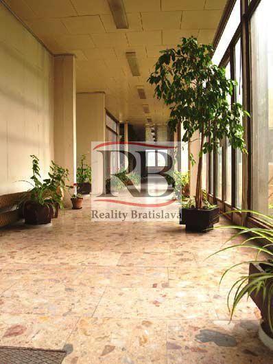 Kancelárske priestory na prenájom, Nádražná - Ivanka pri Dunaji