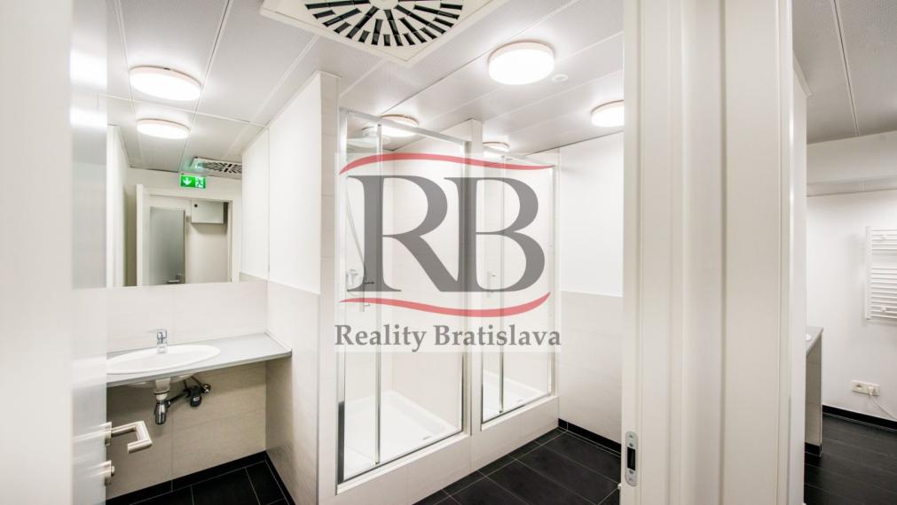 Administratívne priestory vysokého štandardu v Polus Tower na Vajnorskej ul. v Bratislave 3