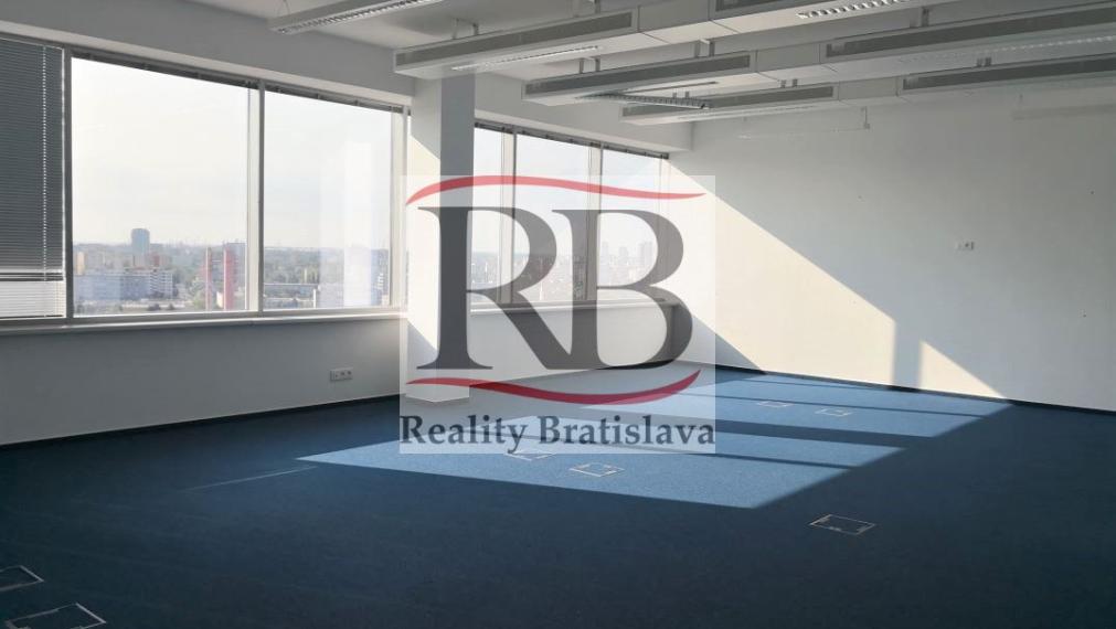 Administratívne priestory vysokého štandardu v Polus Tower na Vajnorskej ul. v Bratislave 3