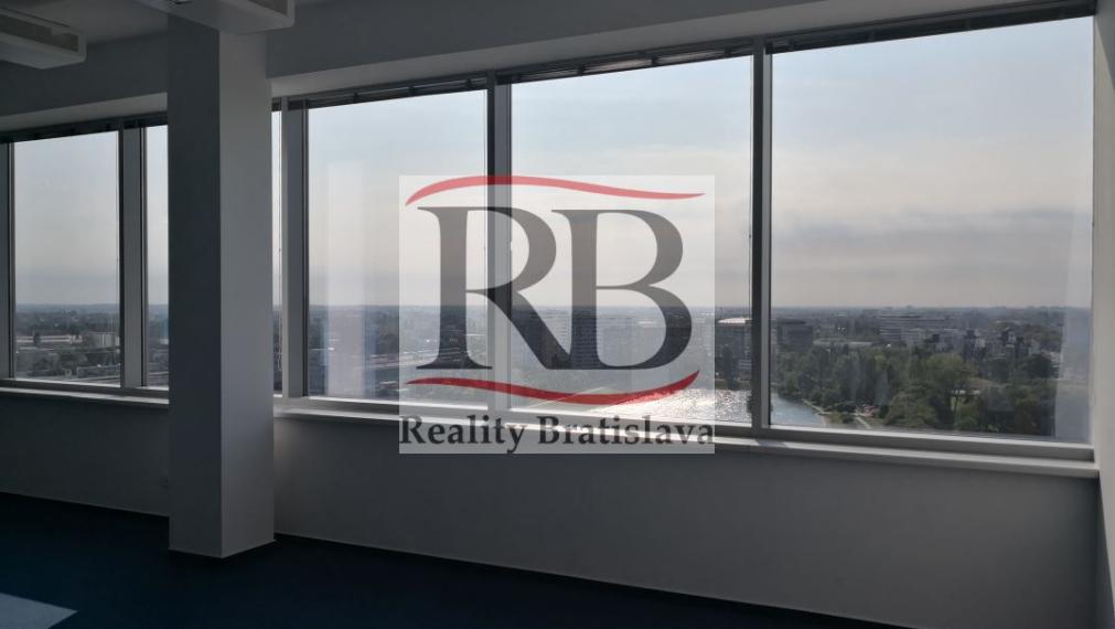 Administratívne priestory vysokého štandardu v Polus Tower na Vajnorskej ul. v Bratislave 3