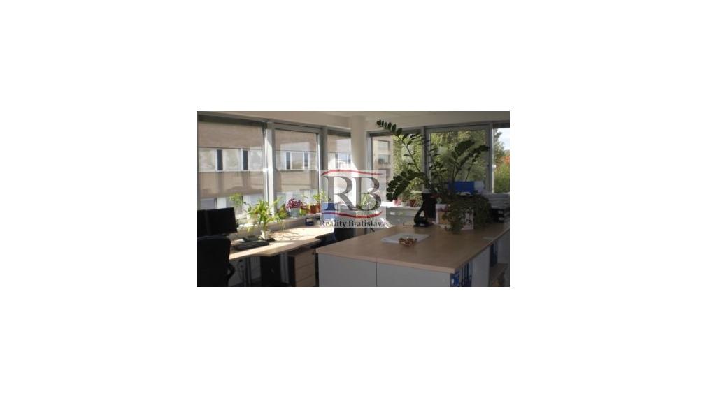 Kancelárske priestory na Krajnej ulici, Ružinov