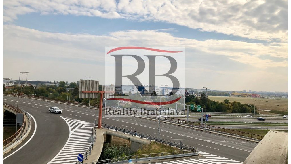 Kancelárske priestory na predaj, v blízkosti diaľničného obchvatu a letiska