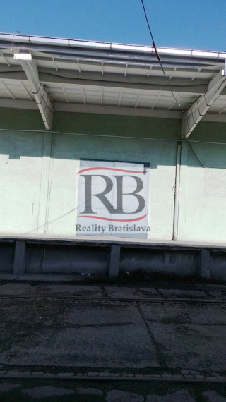Skladový priestor na prenájom(216m2) Bratislava-Rača