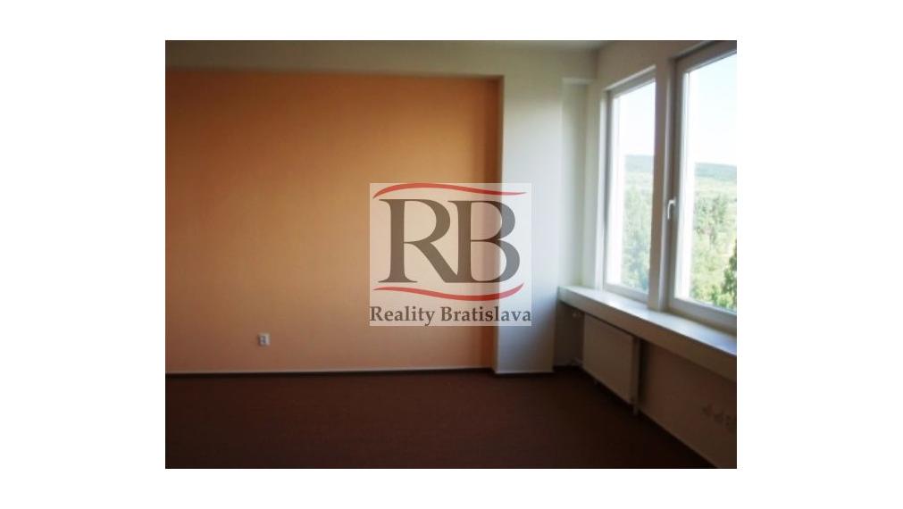 Kancelársky a skladový priestor v mestskej časti Vajnory