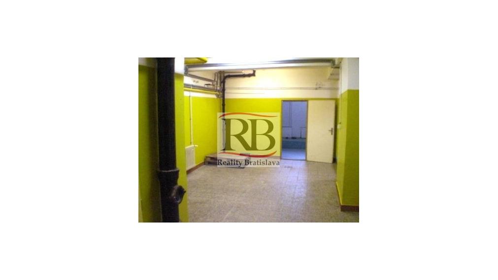 Nebytový priestor na Bohrovej ulici na prenájom, 370m2