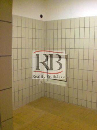 Nebytový priestor na Bohrovej ulici na prenájom, 370m2