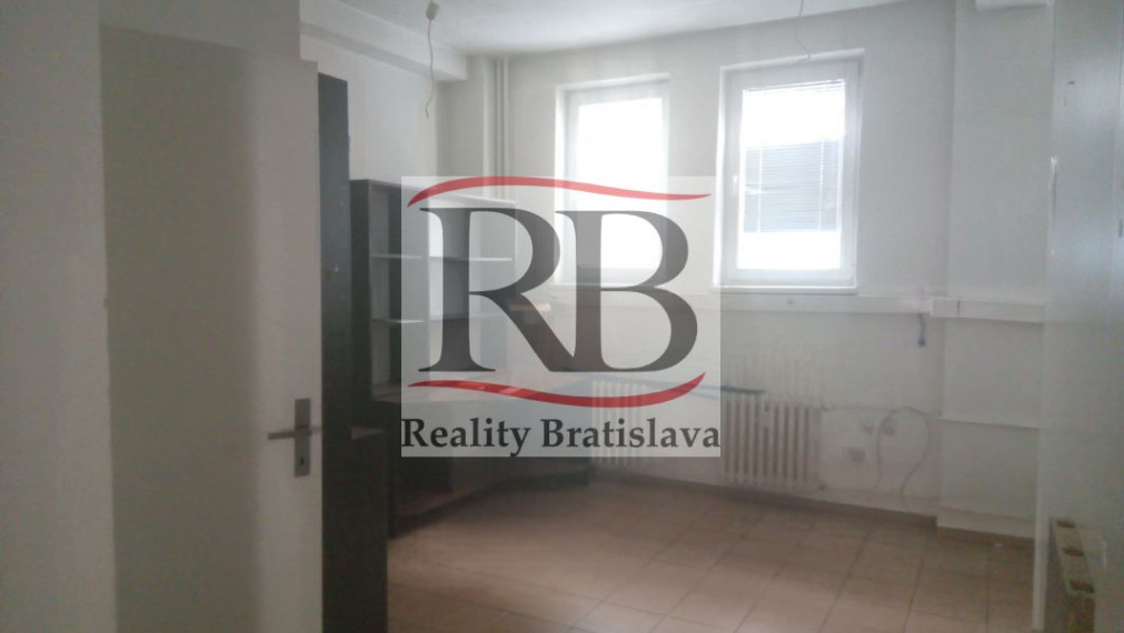 Atraktívny obchodný priestor, Krížna ulica