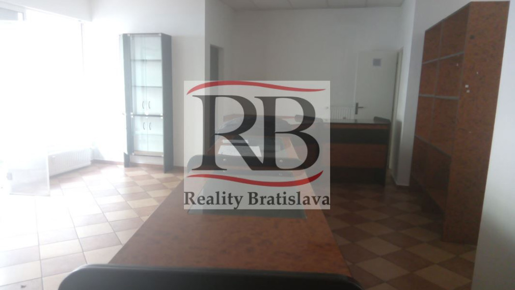 Atraktívny obchodný priestor, Krížna ulica