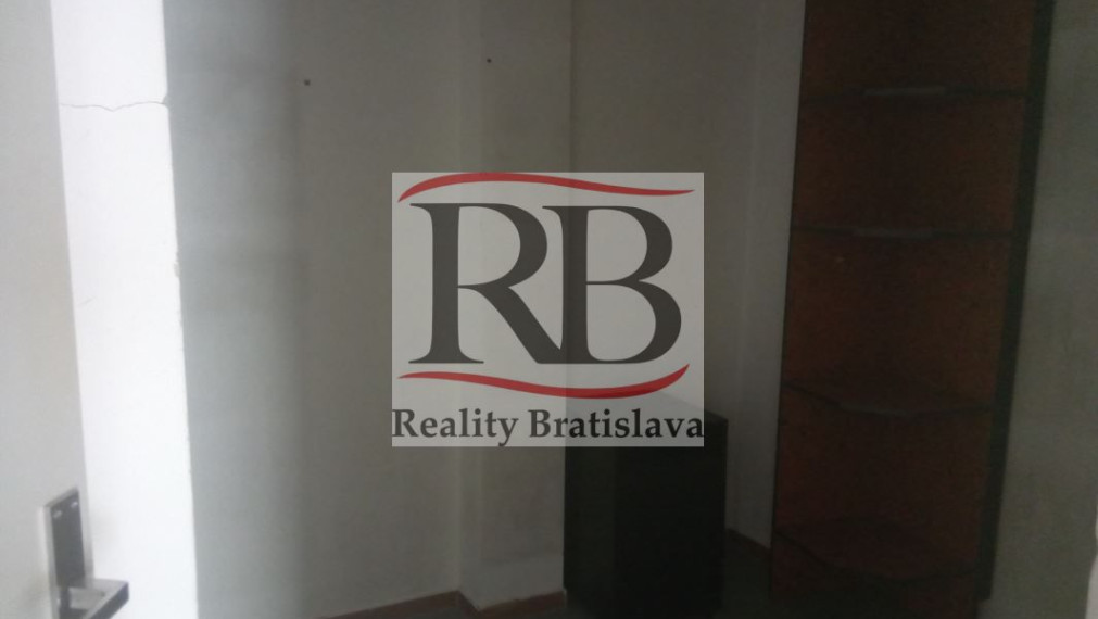 Atraktívny obchodný priestor, Krížna ulica