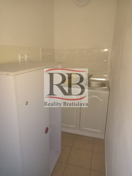 Atraktívny obchodný priestor, Krížna ulica