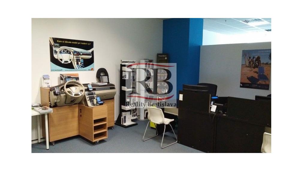 Obchodno-kancelársky priestor, 89 m2