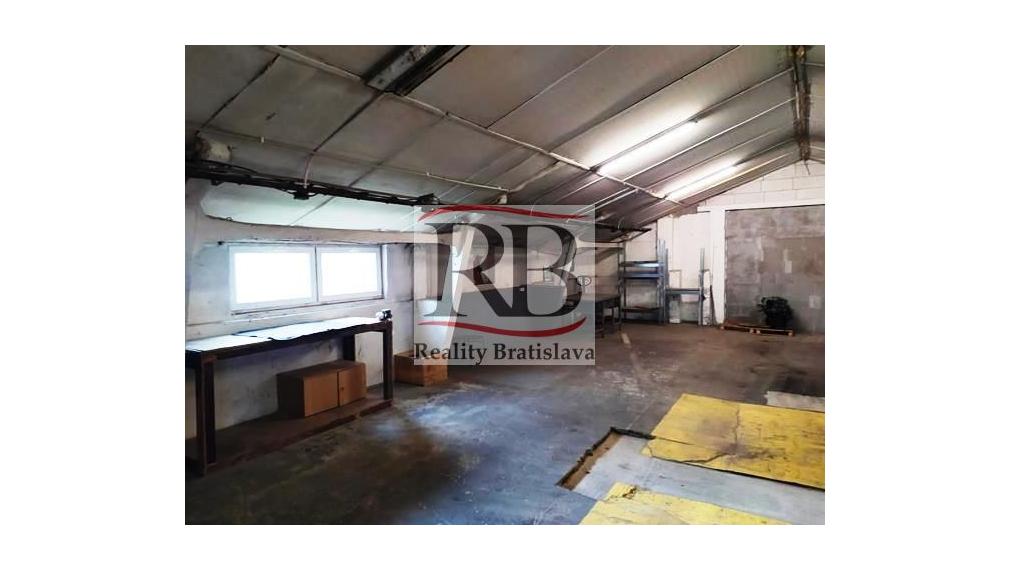 Výrobno-skladový priestor na prenájom v Ivanke pri Dunaji