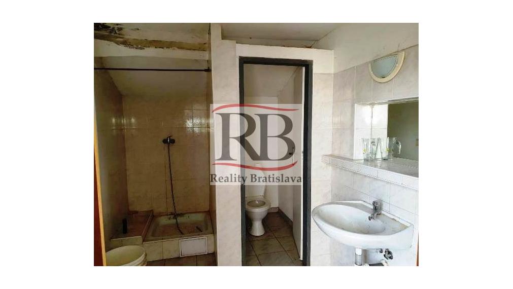 Výrobno-skladový priestor na prenájom v Ivanke pri Dunaji