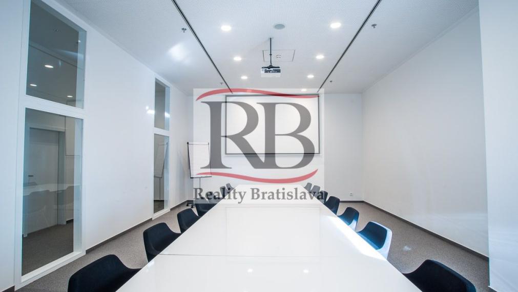Administratívne priestory vysokého štandardu v Plus/Vivo Tower na Vajnorskej ulici