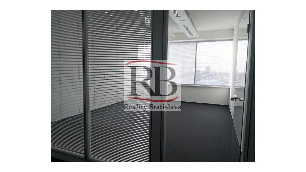 Administratívne priestory vysokého štandardu v Plus/Vivo Tower na Vajnorskej ulici
