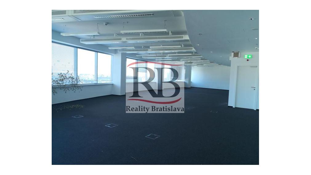 Administratívne priestory vysokého štandardu v Plus/Vivo Tower na Vajnorskej ulici