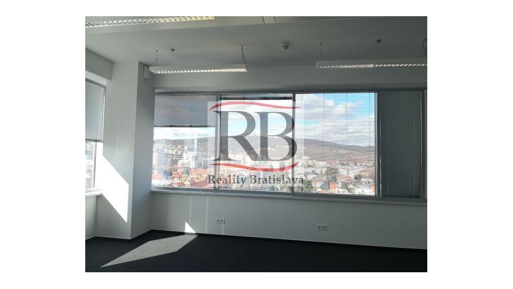 Administratívne priestory vysokého štandardu v Plus/Vivo Tower na Vajnorskej ulici