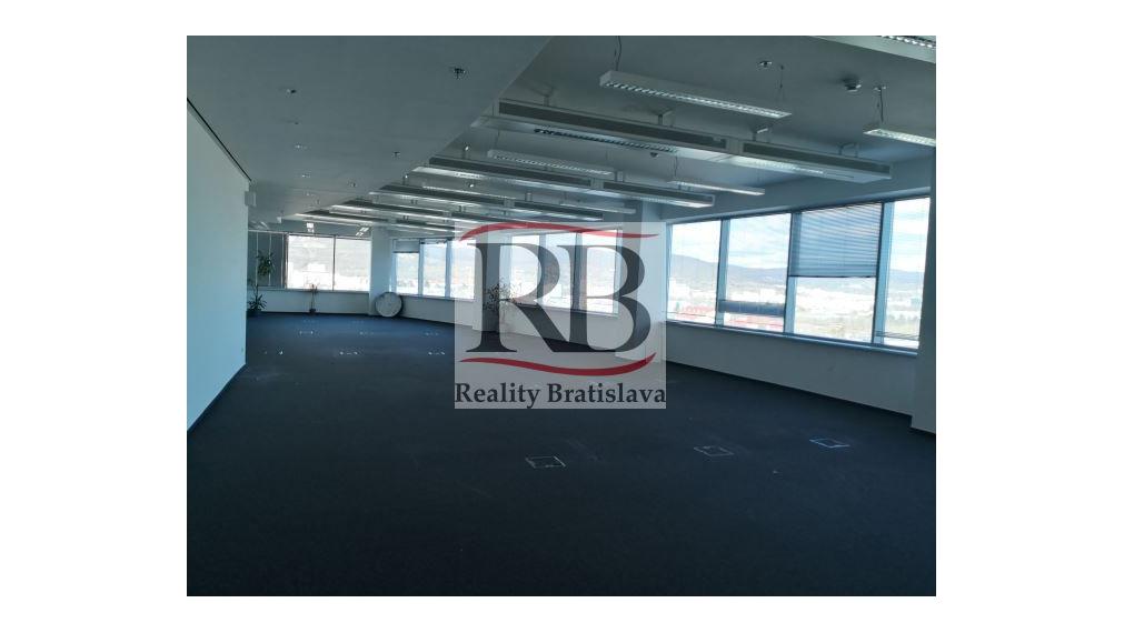 Administratívne priestory vysokého štandardu v Plus/Vivo Tower na Vajnorskej ulici