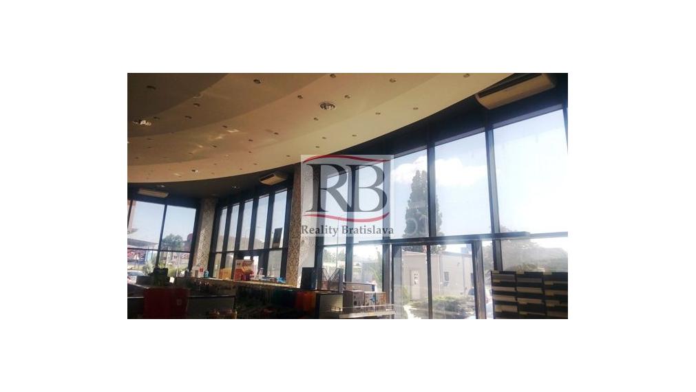 Na prenájom obchodný priestor na Starej Vajnorskej v Novom Meste