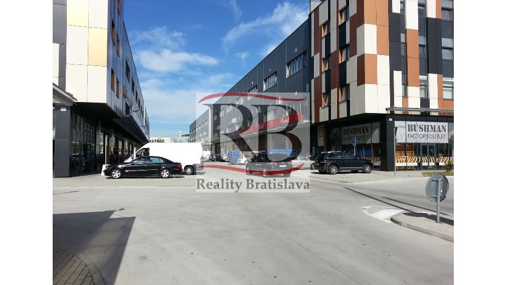 Skladový priestor 405m² v Golden City na prenájom