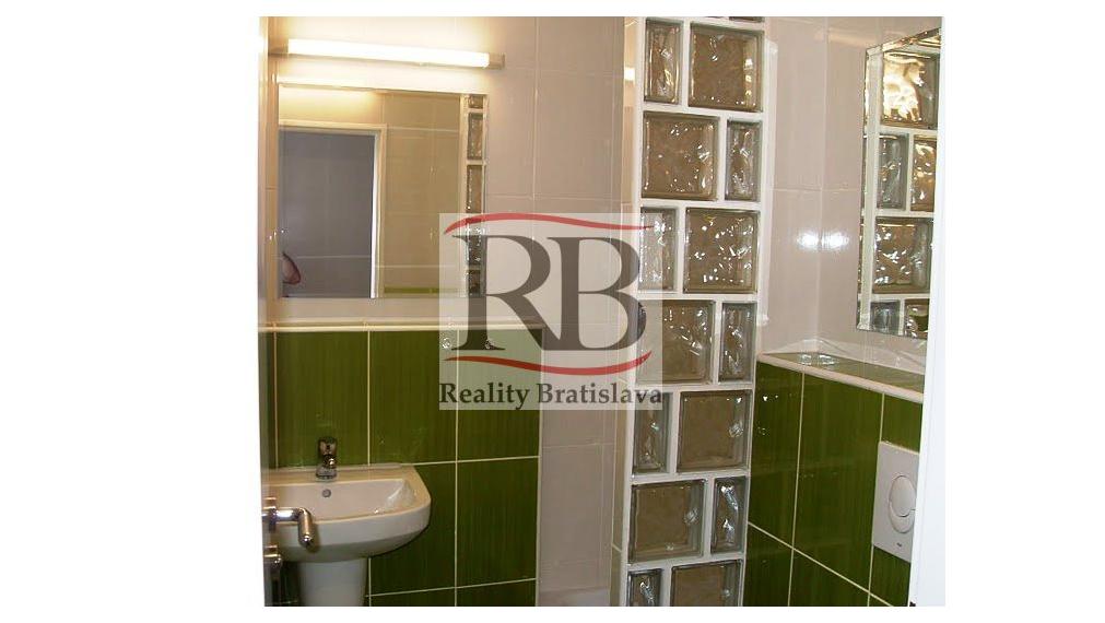 Kancelárske priestory, Seberíniho, Bratislava II