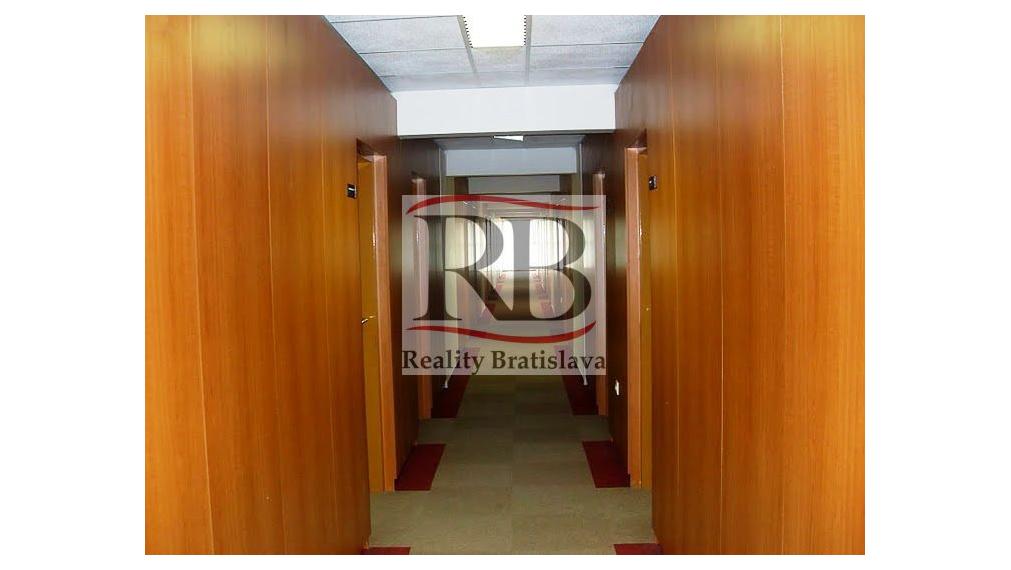 Kancelárske priestory, Seberíniho, Bratislava II