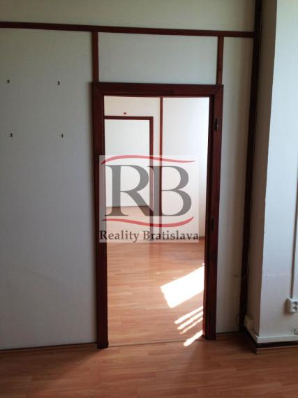 Kancelárie, Pestovateľská, Bratislava II