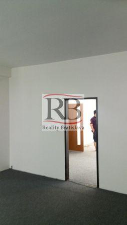 Kancelárie, Bojnická, Bratislava III