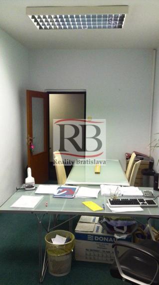 Kancelársky priestor na prenájom, Studená, Bratislava II, 200m2