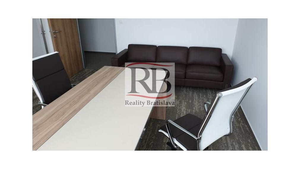 Elegantný priestor aj s nábytkom, 141 m²