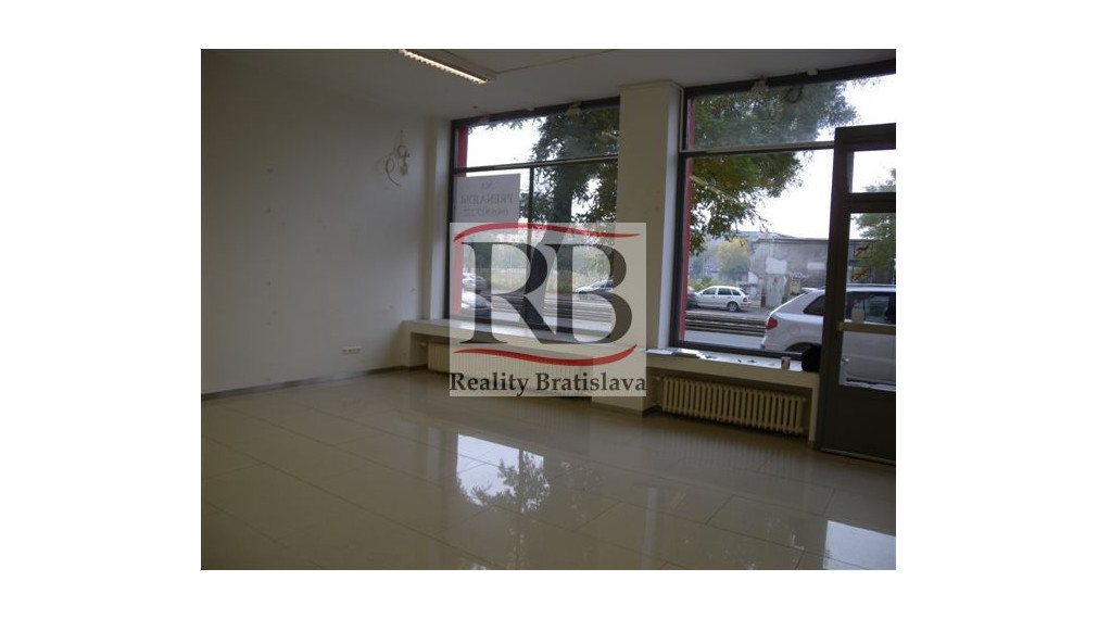 Obchodný  priestor na Račianskej ulici