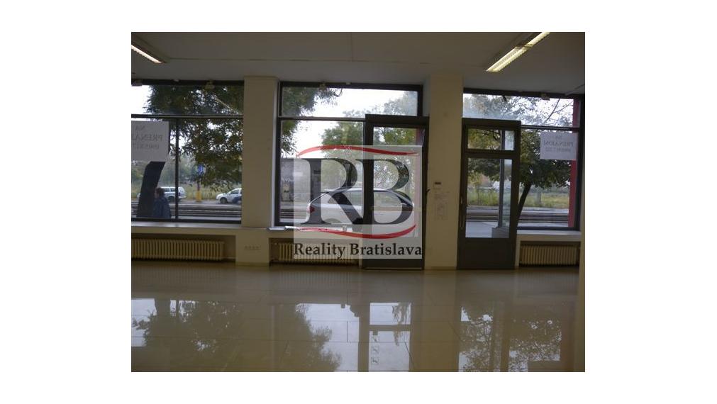 Obchodný  priestor na Račianskej ulici